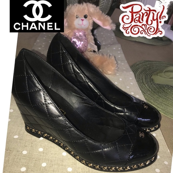 ❤️SOLD❤️Chanel Quilted Leather Wedge - Picture 1 of 5